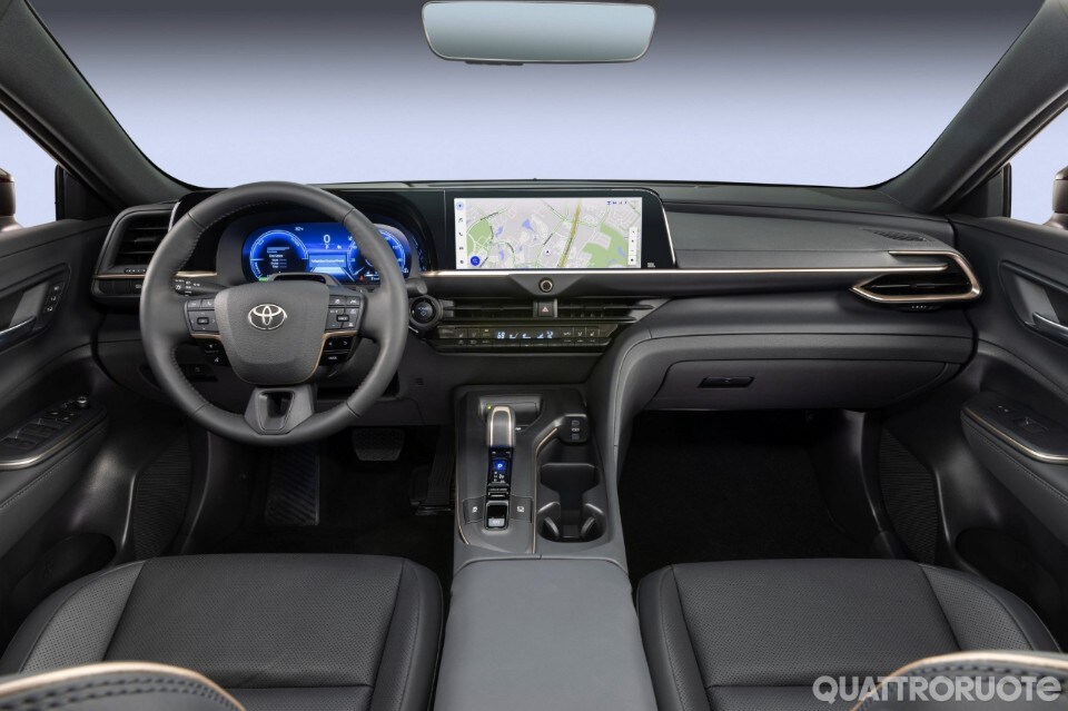 Dopo 67 anni di carriera, si fa in quattro per il mercato globale