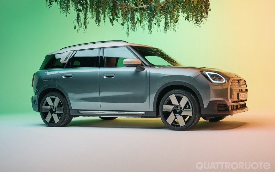Adesso è una vera Suv - VIDEO