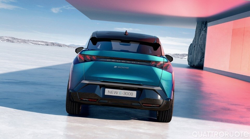 Le prime foto della Suv elettrica