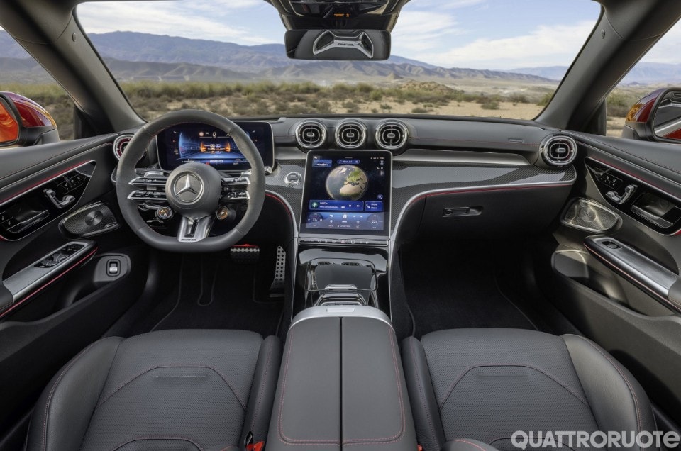 CLE 53 4Matic+ Cabriolet, la sportiva viaggia en plein air