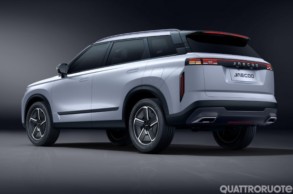 La C-Suv sbarca nelle concessionarie