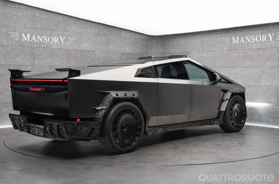 2025-Mansory-Elongation-Tesla-Cybertruck-010 2025-Mansory-Elongation-Tesla-Cybertruck-010