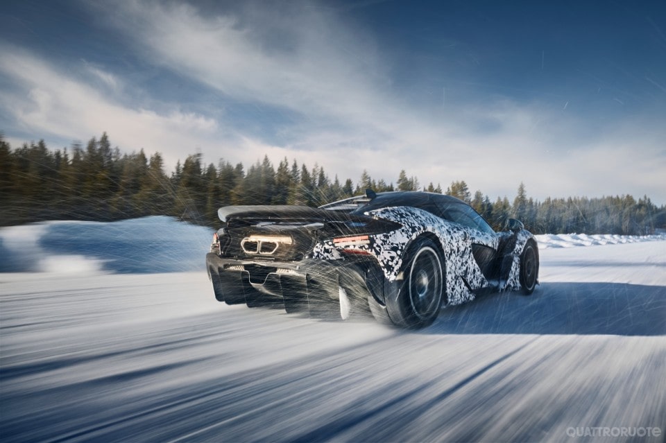 Collaudi sulla neve per l'hypercar ibrida