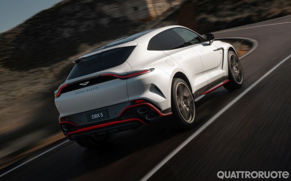 2025_Aston Martin DBX S_3 2025_Aston Martin DBX S_3