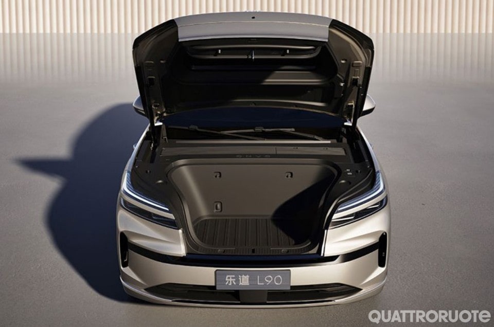 L’ammiraglia elettrica col battery swap