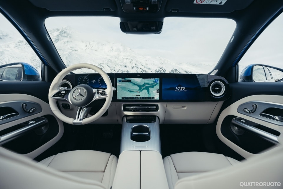 Ibrida o elettrica, più grande e spaziosa: ecco la nuova GLB - VIDEO