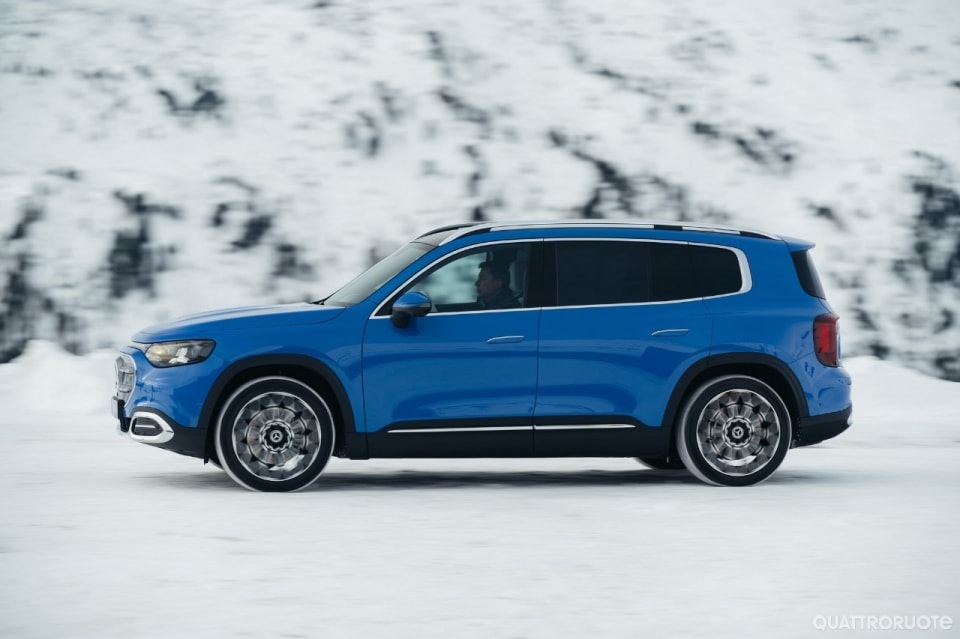 Ibrida o elettrica, più grande e spaziosa: ecco la nuova GLB - VIDEO