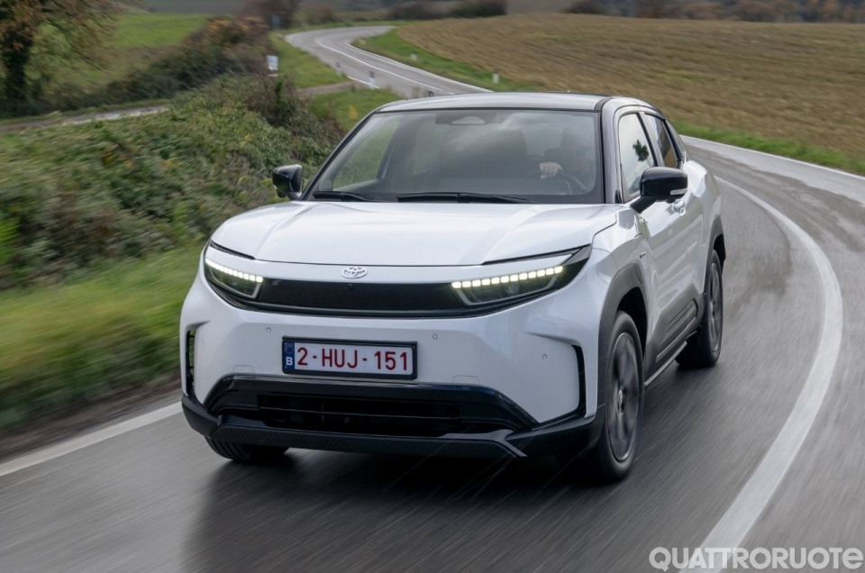 Urban Cruiser: tutte le versioni della nuova B-Suv elettrica (anche 4WD)