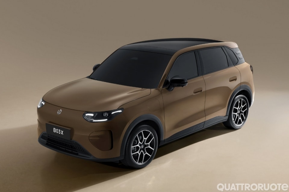  Leapmotor B03X, la nuova SUV sotto i 30 mila euro con ricarica ultra rapida: dettagli e debutto in Italia