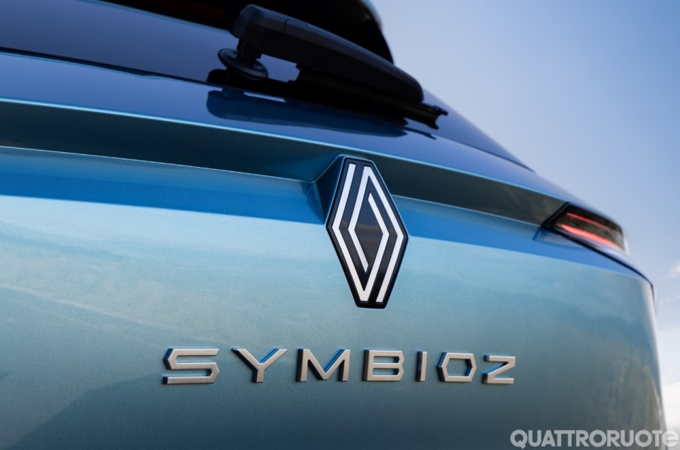 Renault Symbioz Eco‑G 120, il GPL contro il caro carburanti: fino a 1.400 km con un pieno