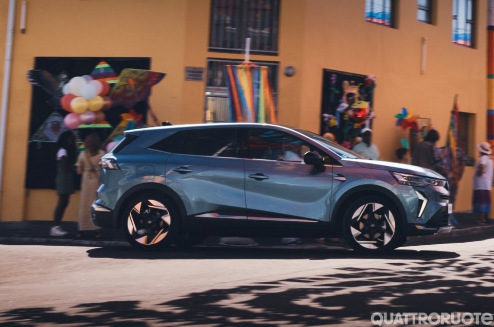 Renault Symbioz Eco‑G 120, il GPL contro il caro carburanti: fino a 1.400 km con un pieno