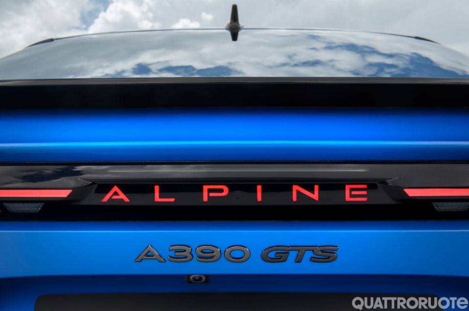 Alpine A390, ordini aperti: 400 CV e tre motori elettrici da 67.500 euro