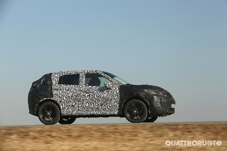2017-Mitsubishi-Eclipse-Cross-34 2017-Mitsubishi-Eclipse-Cross-34