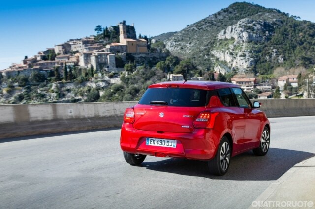 Al volante della 1.0 Boosterjet Top Hybrid - VIDEO