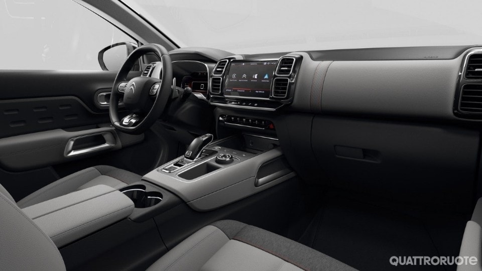 Al volante della C5 Aircross