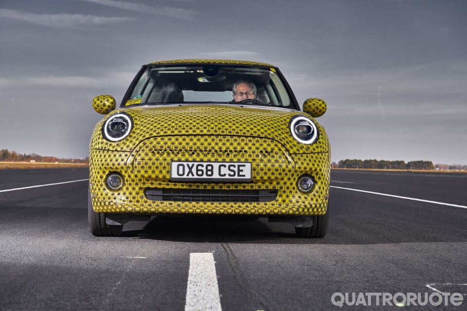 2019-Mini-Cooper-S-E-05 2019-Mini-Cooper-S-E-05