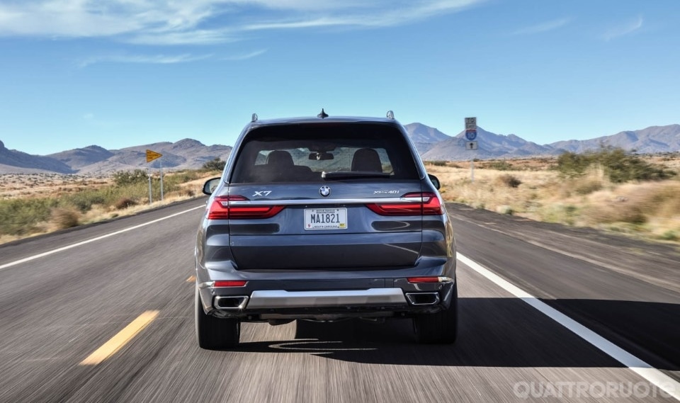 Al volante della xDrive40i