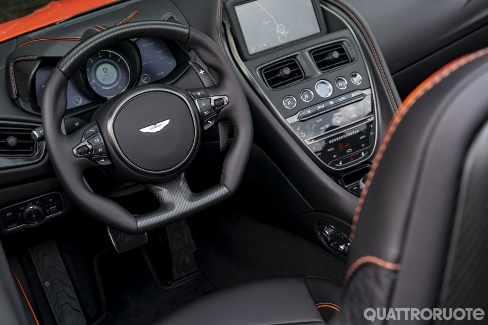 2019-Aston-Martin-DBS-Superleggera-Volante-05 2019-Aston-Martin-DBS-Superleggera-Volante-05