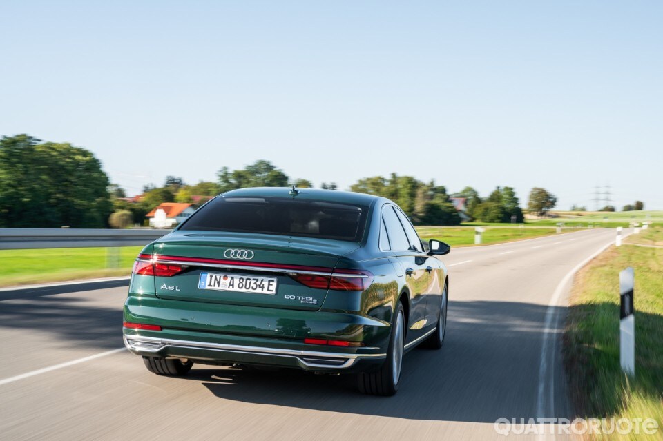 Audi A8 L 60 TFSI e Audi A8 L 60 TFSI e