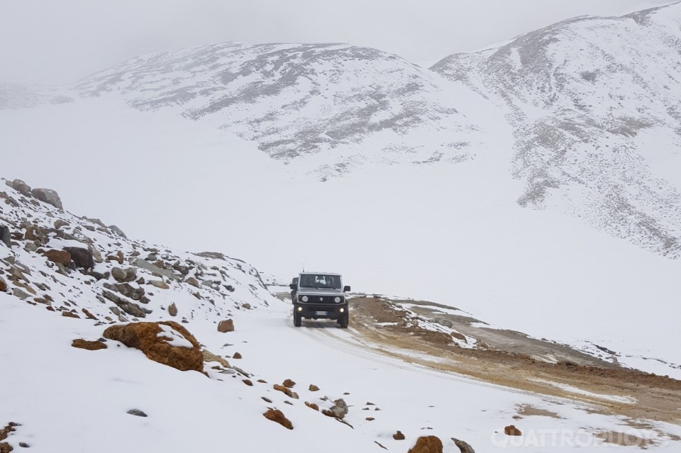 2021-Suzuki-Jimny-neve-01 2021-Suzuki-Jimny-neve-01