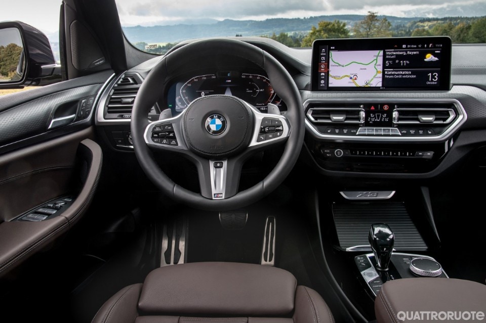 Un restyling efficiente e tecnologico: ecco come va la xDrive 30d