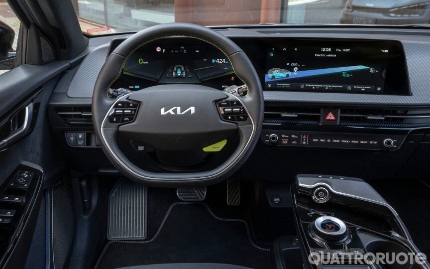 585 CV, scatto bruciante e tanto confort per la granturismo coi numeri da sportiva