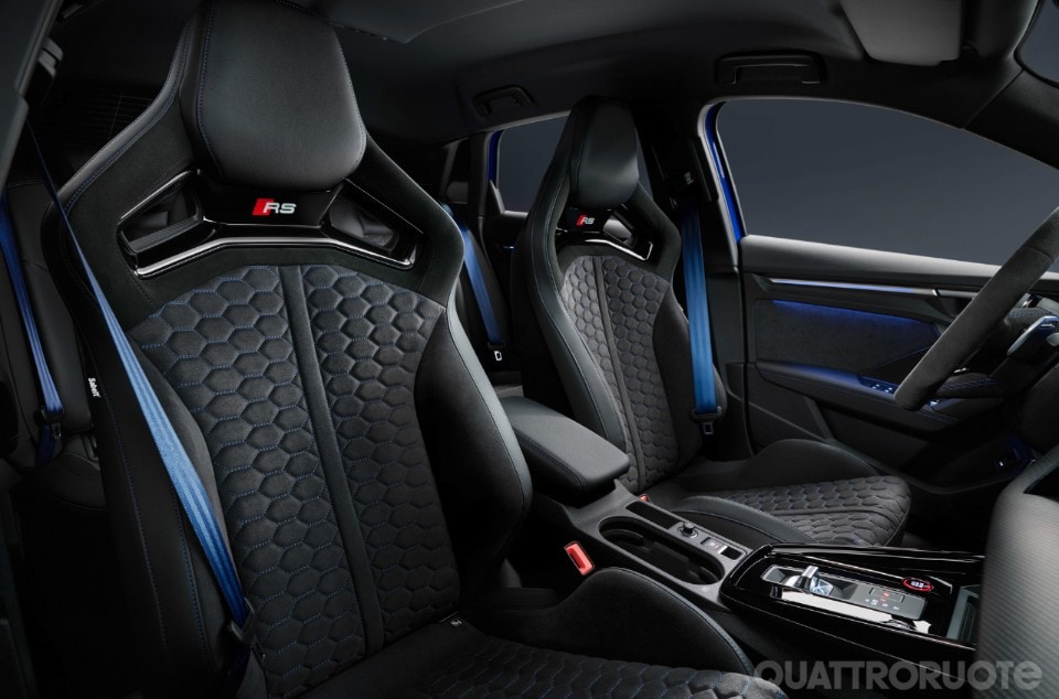 RS3 Performance Edition, 300 esemplari da 300 all’ora