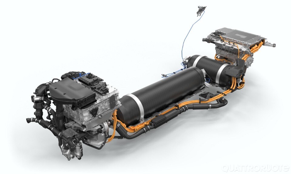 iX5 Hydrogen, silenziosa e scattante: è uno dei futuri possibili? - VIDEO