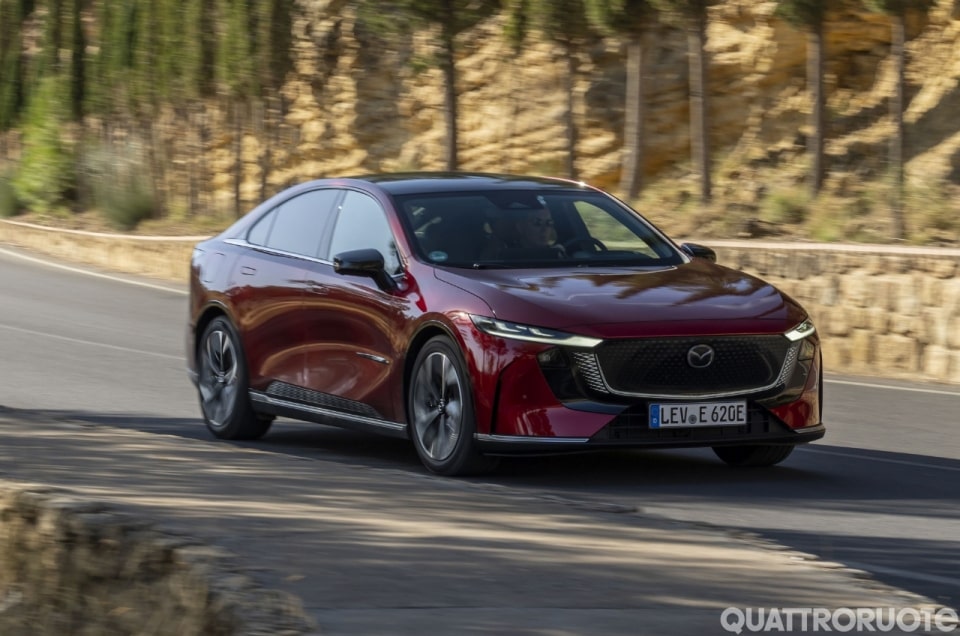 Un'avventura andalusa con la Mazda6e