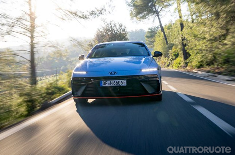 Hyundai Ioniq 6 N, l’elettrica da 650 CV con la vocazione di Gran Turismo