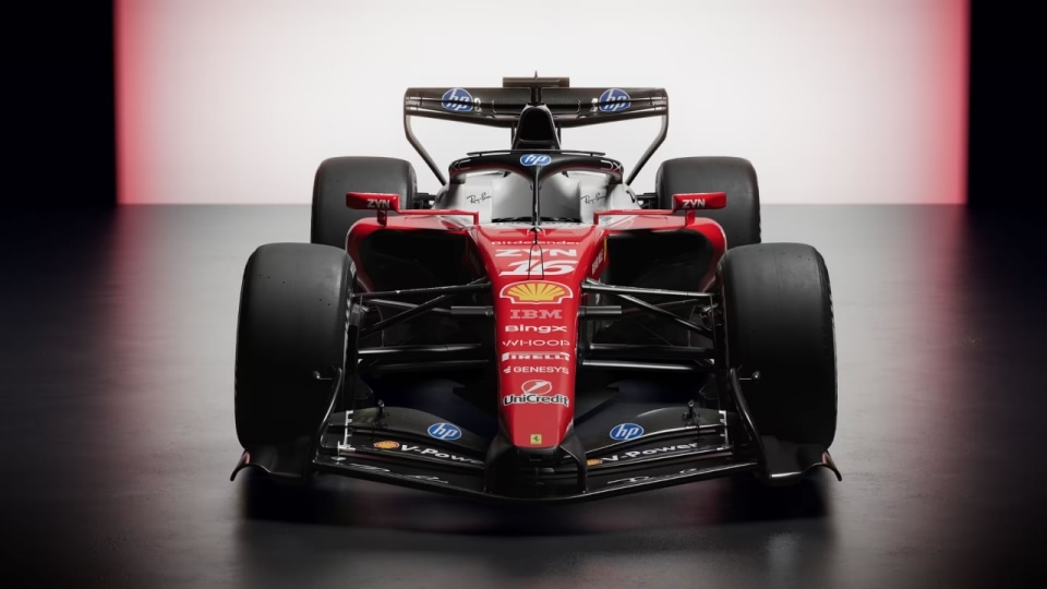 La nuova Ferrari SF-26 di Leclerc e Hamilton omaggia Lauda