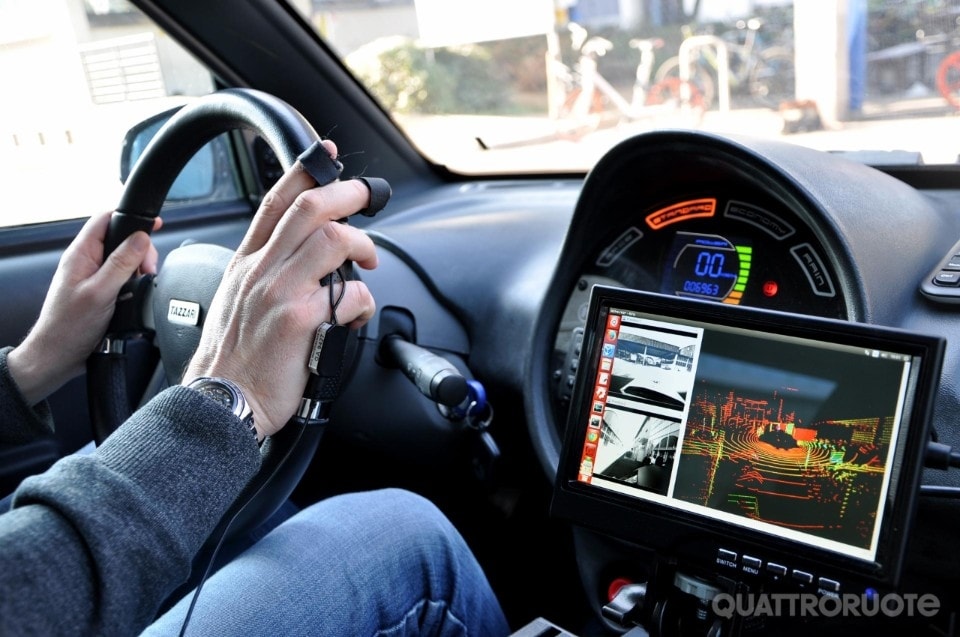 i.Drive, la macchina che misura la relazione tra auto e guidatore