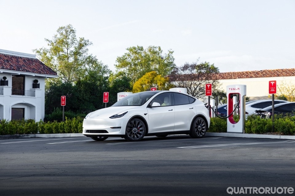 Ricarica lenta o veloce: cos'è meglio per la "salute" della batteria?