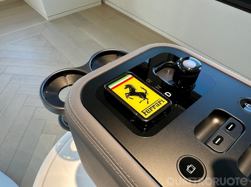 La chiave cambia colore: ecco come funziona la ‘meraviglia’ della Ferrari Luce