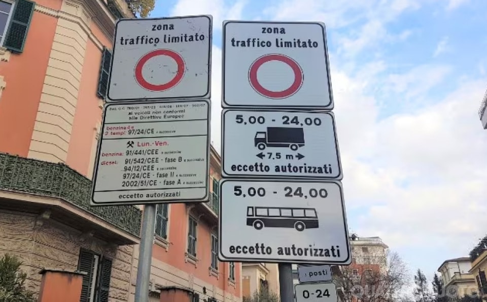 Stangata sulle auto elettriche: entrare nelle Ztl costerà 1.000 euro all’anno