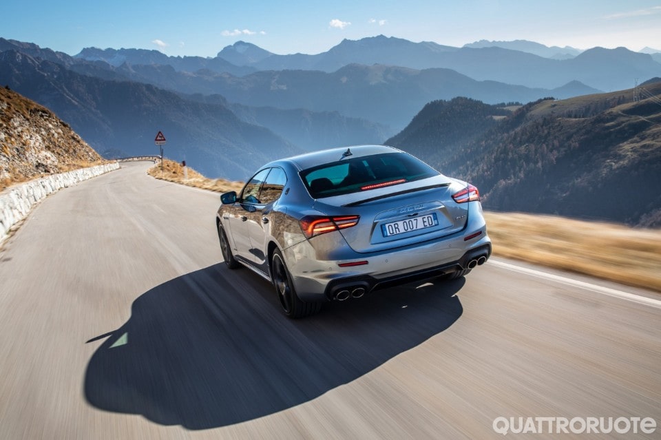 Maserati Ghibli, l'esordio della mild hybrid
