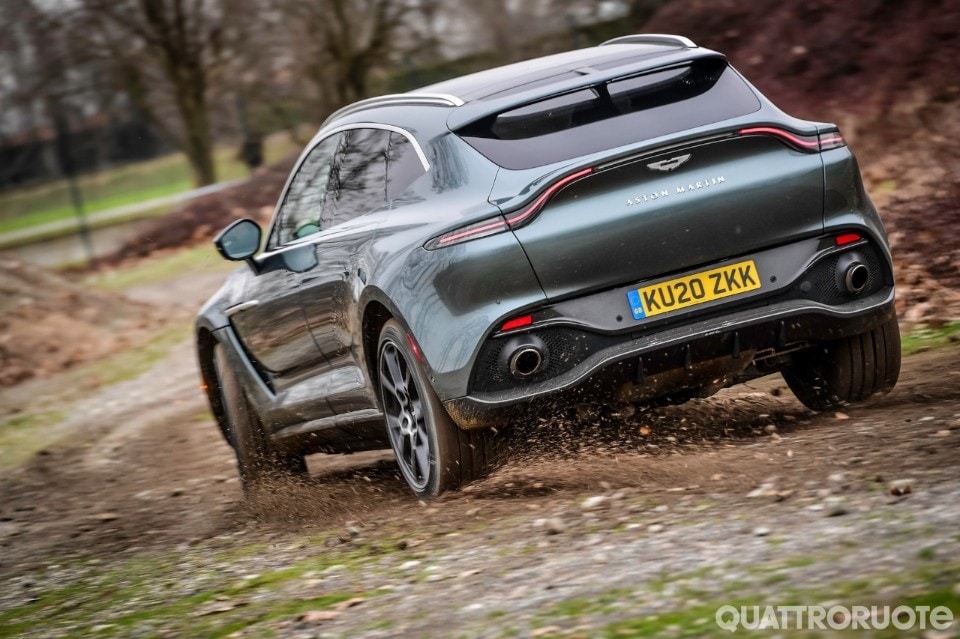 Aston Martin DBX: una vera Suv, ma con anima GT