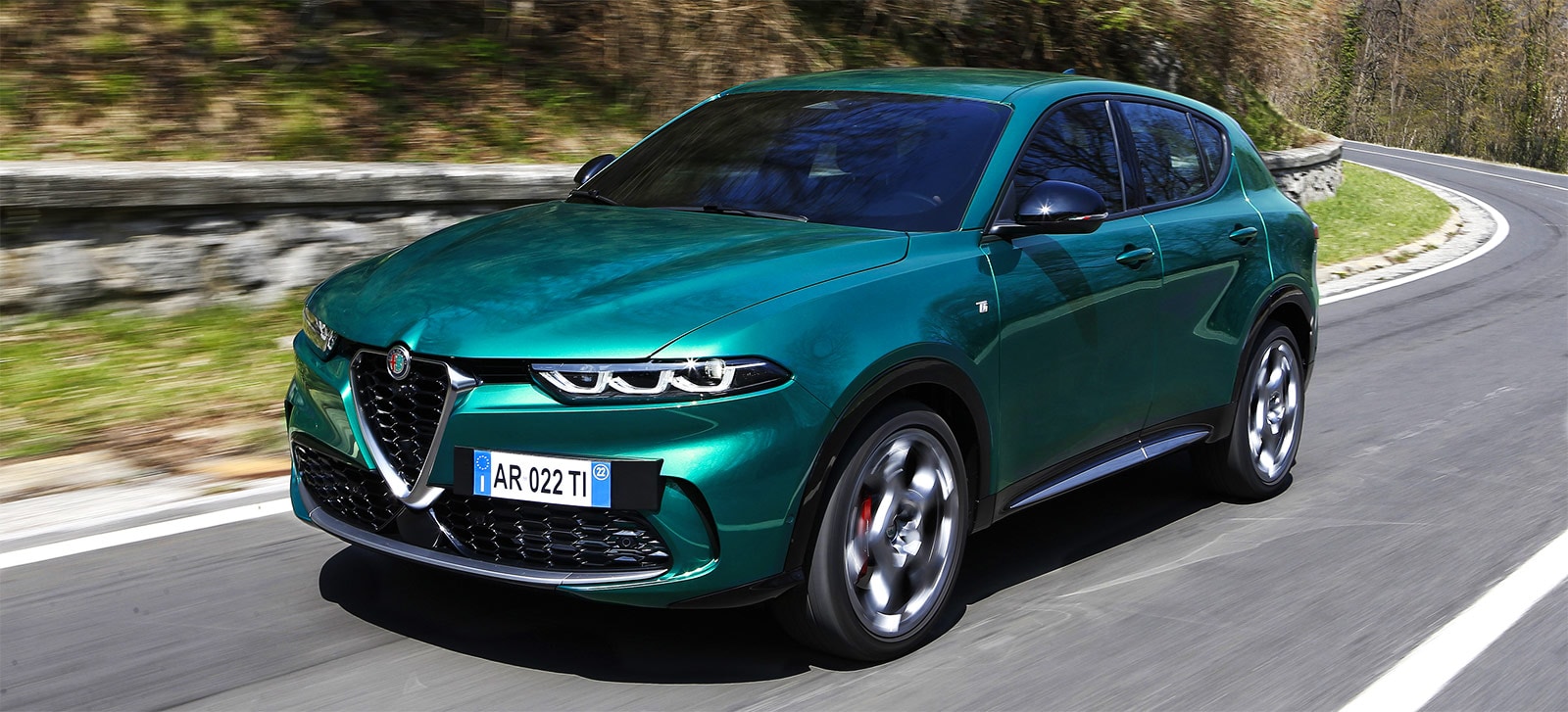 Esclusiva Premium: la videoprova completa della 1.5 Hybrid 160 CV Tct7