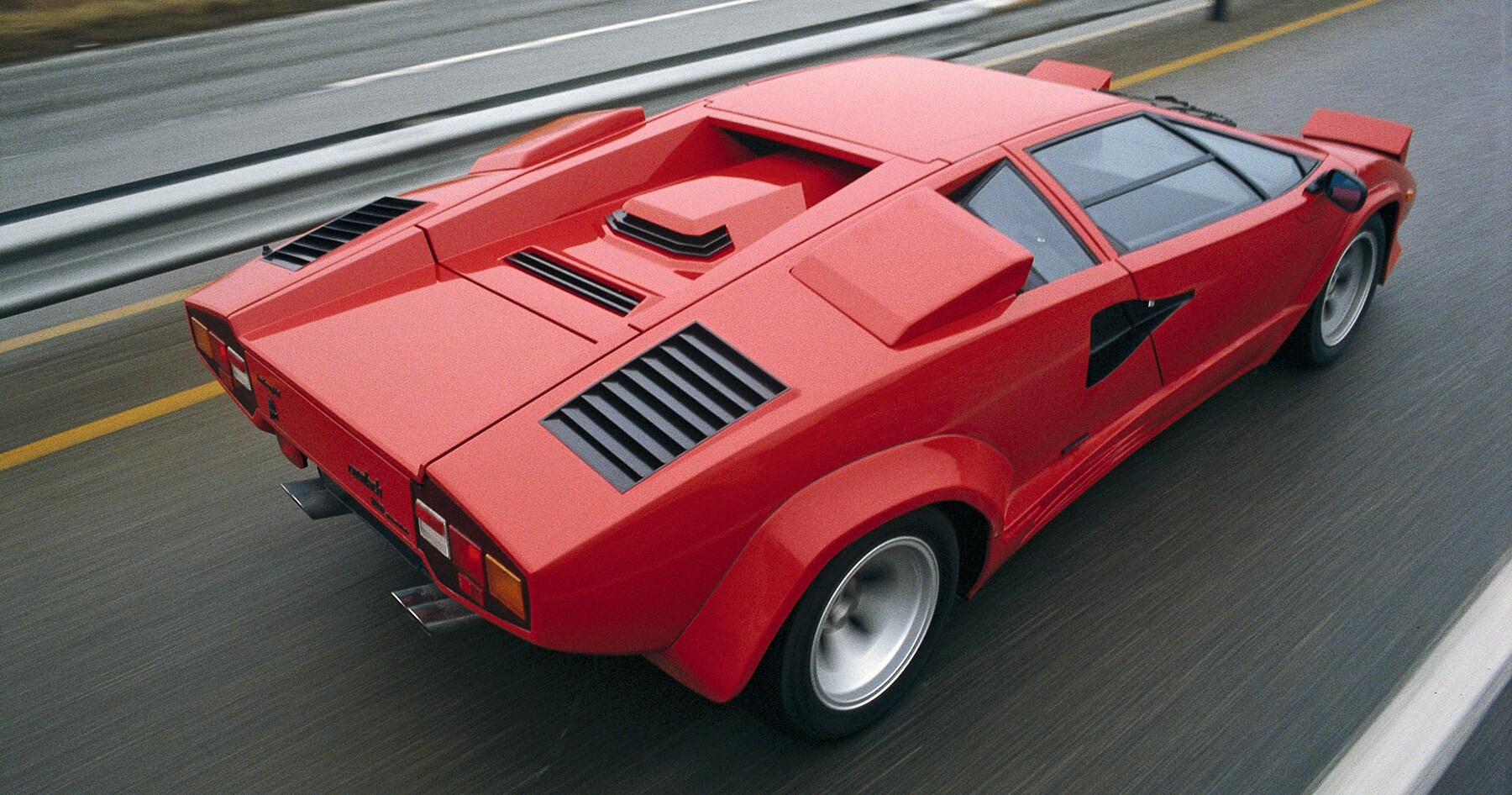 Lamborghini Countach - la prova su strada del marzo 1988 Lamborghini Countach - la prova su strada del marzo 1988