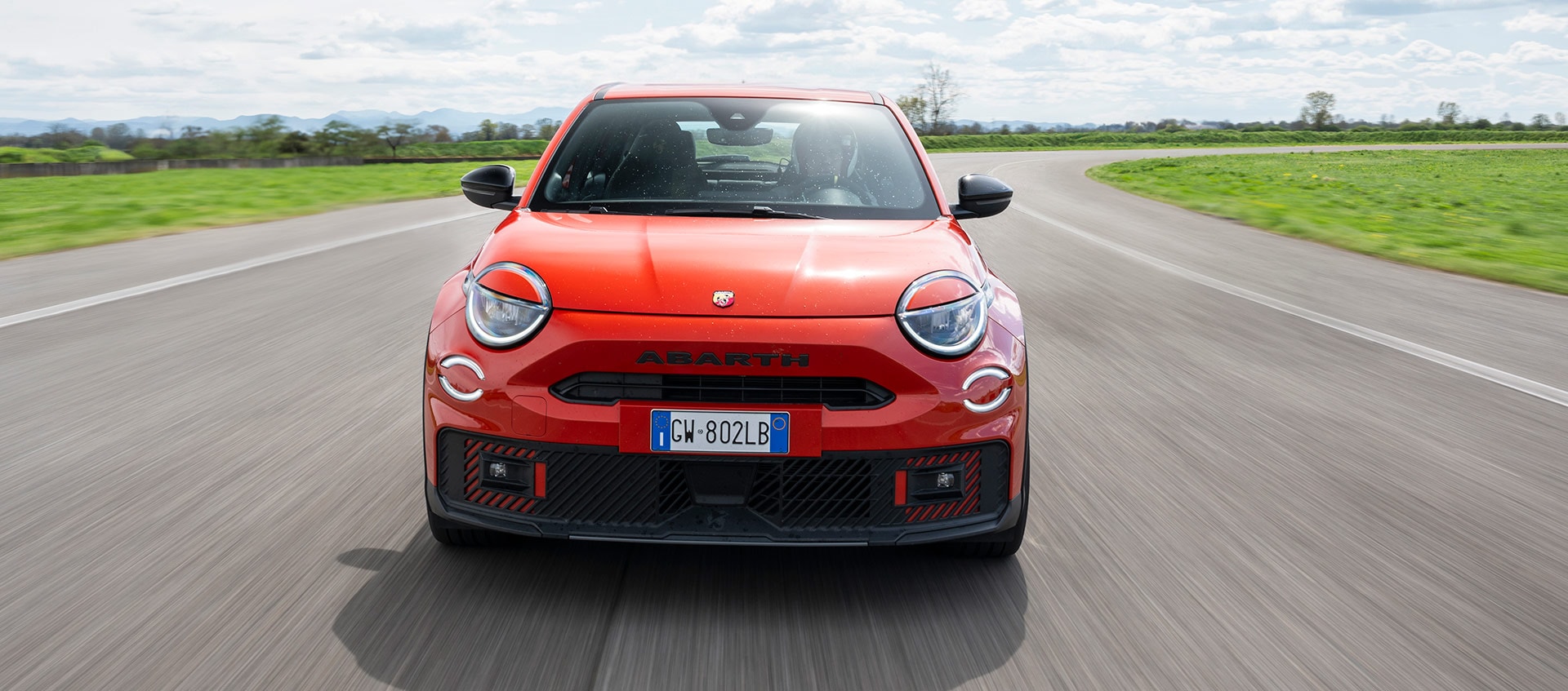 La Abarth 600e in pista a Vairano La Abarth 600e in pista a Vairano