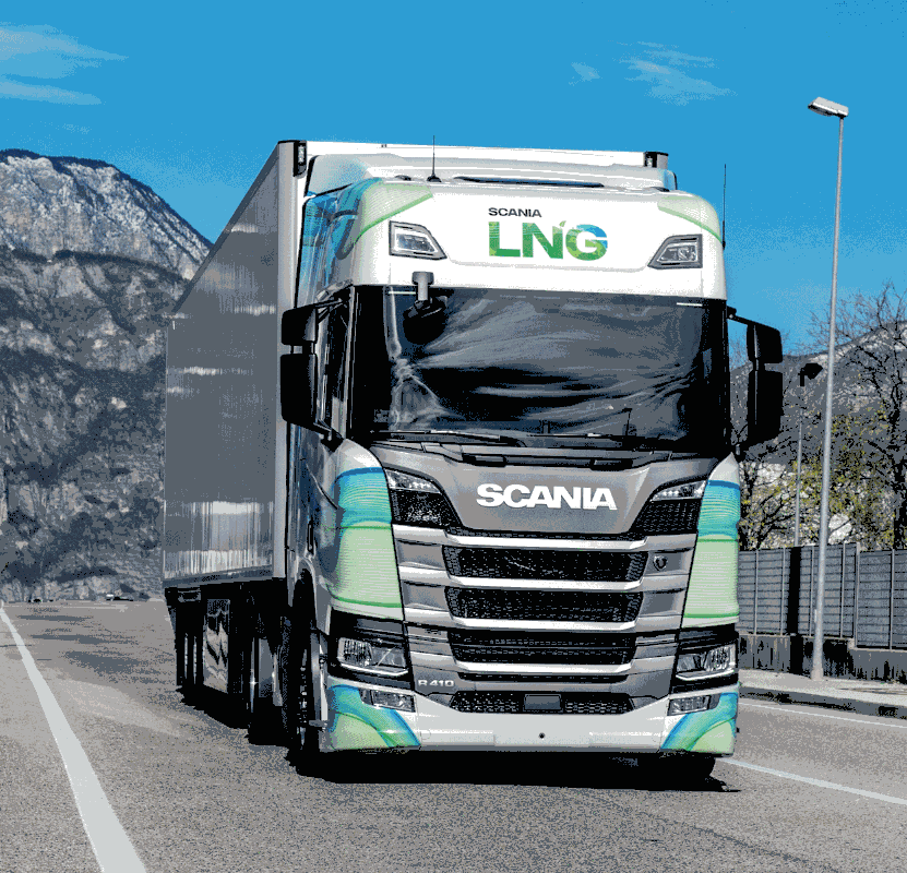 Test camion a gas: il trio metano