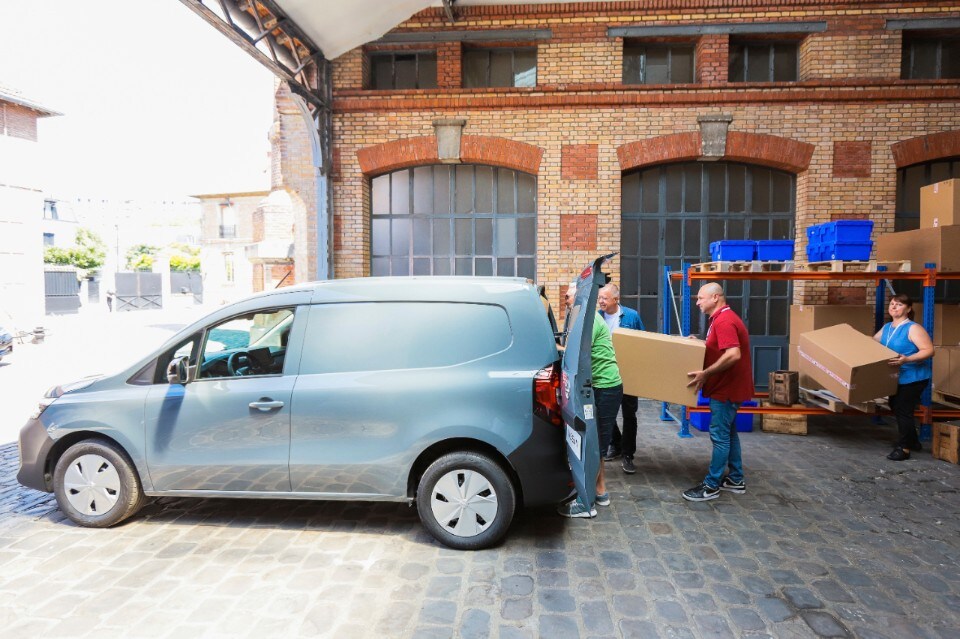 Alla guida del Nissan Townstar EV
