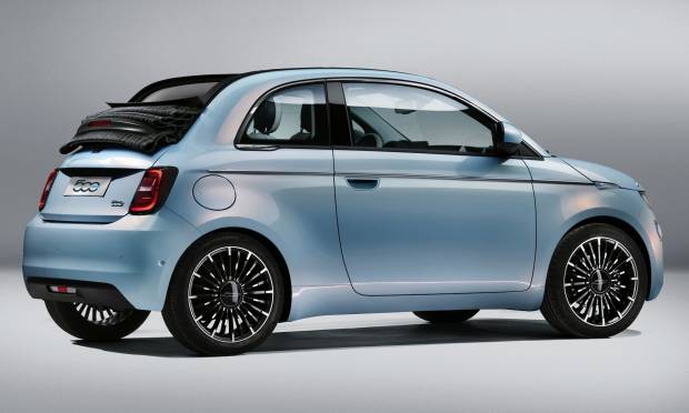 Nuova Fiat 500 Elettrica 2020 Prezzo Autonomia Motore E Uscita Quattroruote It